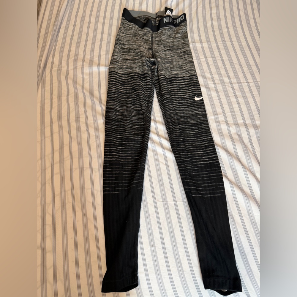 Black and Gray Ombre Nike Leggings